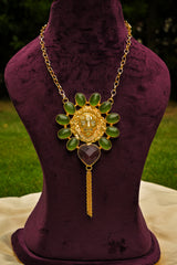 Regal Lion Green Heart Drop Stones Necklace