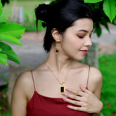 Gold Black Onyx & Pearl Pendant Necklace